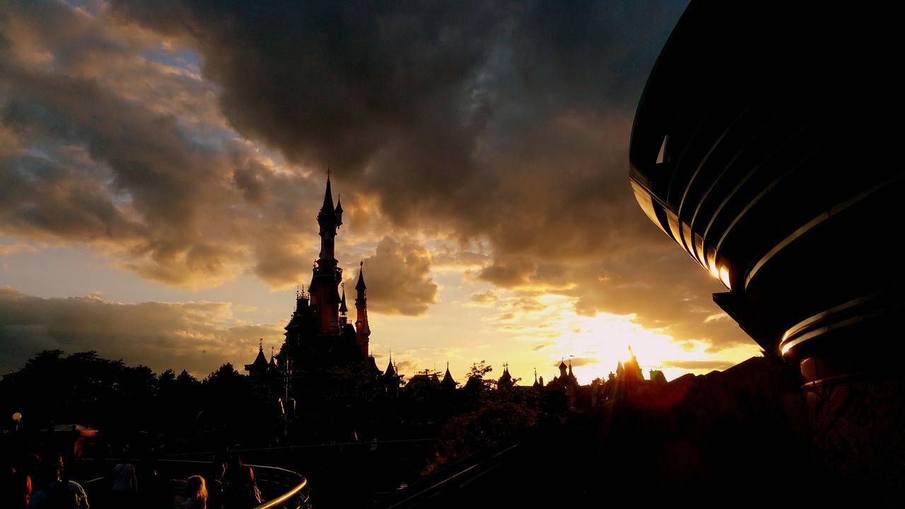 disneyland pluie